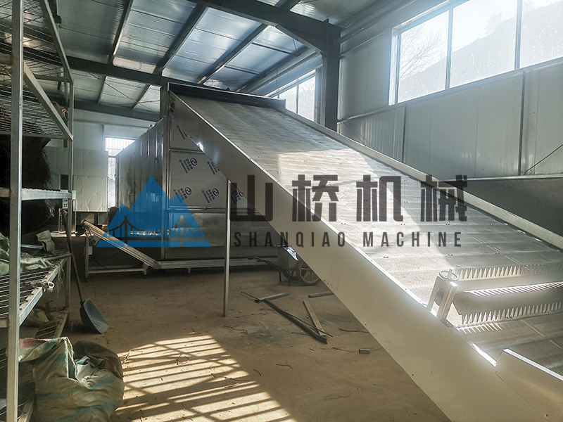 山橋機(jī)械——陜西榆林黃芩烘干加工現(xiàn)場(chǎng)(圖2)